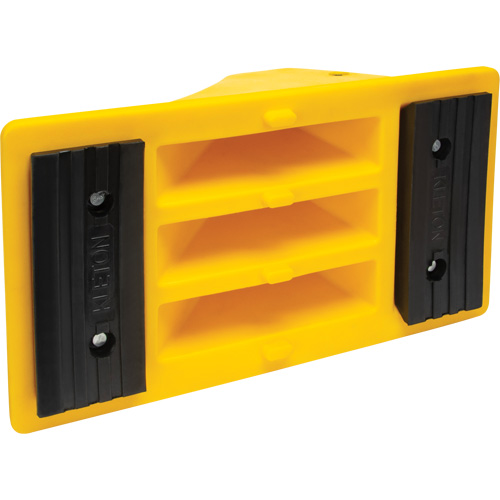 KI346 Cales de roue avec surface antid&eacute;rapante en caoutchouc, Polyur&eacute;thane, Jaune, 11-1/4" la x 21" p x 12-1/4" h