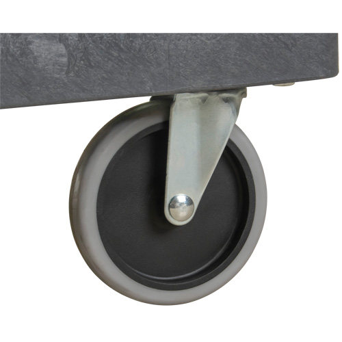 MP641 Chariot utilitaire pour l'entretien, 2 tiers, 24-5/8" x 32-1/2" x 40", Capacit&eacute; 550 lb
