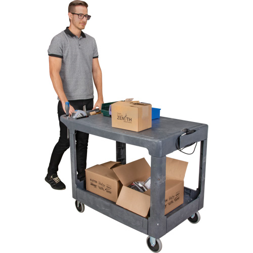 MP642 Chariot utilitaire pour l'entretien avec tablette plate, 2 tiers, 25-1/4" x 32-1/4" x 44", Capacit&eacute; 550 lb