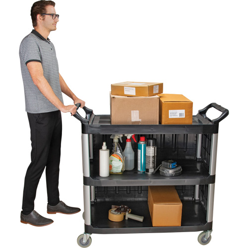 MP995 Chariot utilitaire, 3 tiers, 19-3/4" x 37-1/2" x 40-1/4", Capacit&eacute; 250 lb