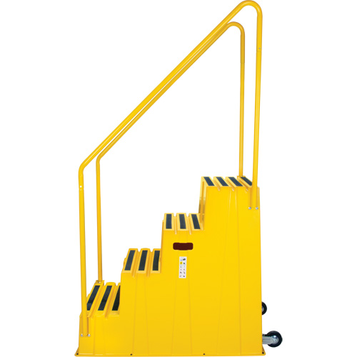MQ030 Escabeau industriel, 4 marches, 44" x 22-1/4" x Hauteur 65-1/8"
