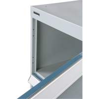 FH667 &eacute;tabli &agrave; deux portes sur pi&eacute;destal, 28" h x 18" l x 21" p