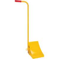 KI333 Ice Chock with Ergonomic Handle, Steel, Yellow, 8-1/16" W x 10-5/8" D x 8-13/16" H