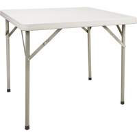OQ714 Table pliante, Carr&eacute;e, 34" l x 34" la, Poly&eacute;thyl&egrave;ne, Blanc